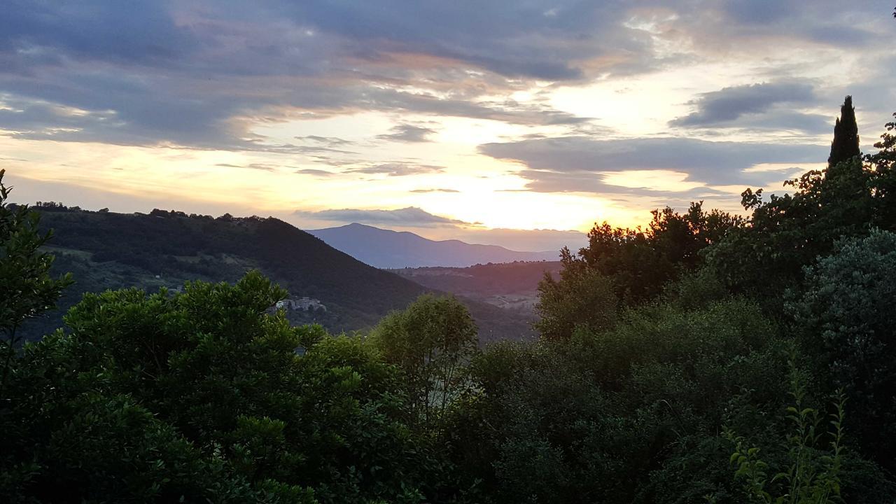 Il Poggiolo Di Parrano旅馆 外观 照片
